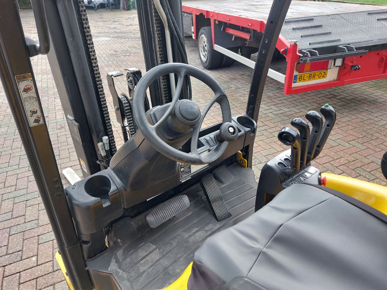 Yale ERP25 triplex sideshift 2013