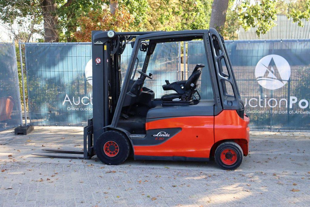 Linde E30L-01 Elektrogabelstapler 3000 kg 2015