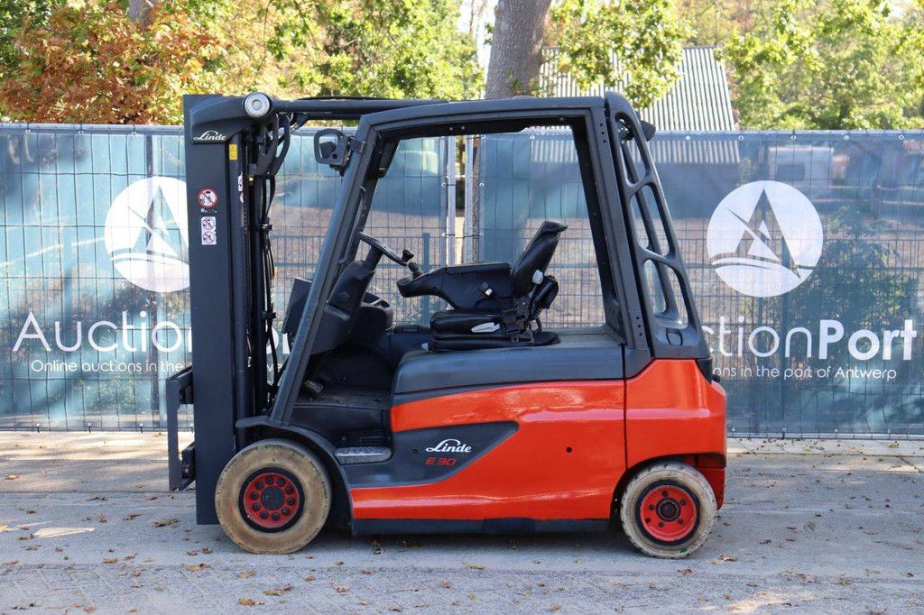 Linde E30L-01 Electric Forklift 3000kg 2015