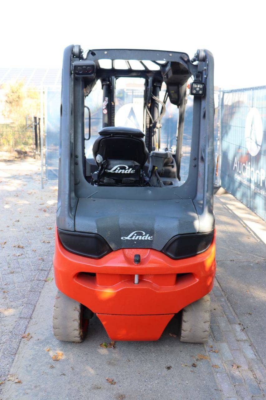 Linde E30L-01 Electric Forklift 3000kg 2015
