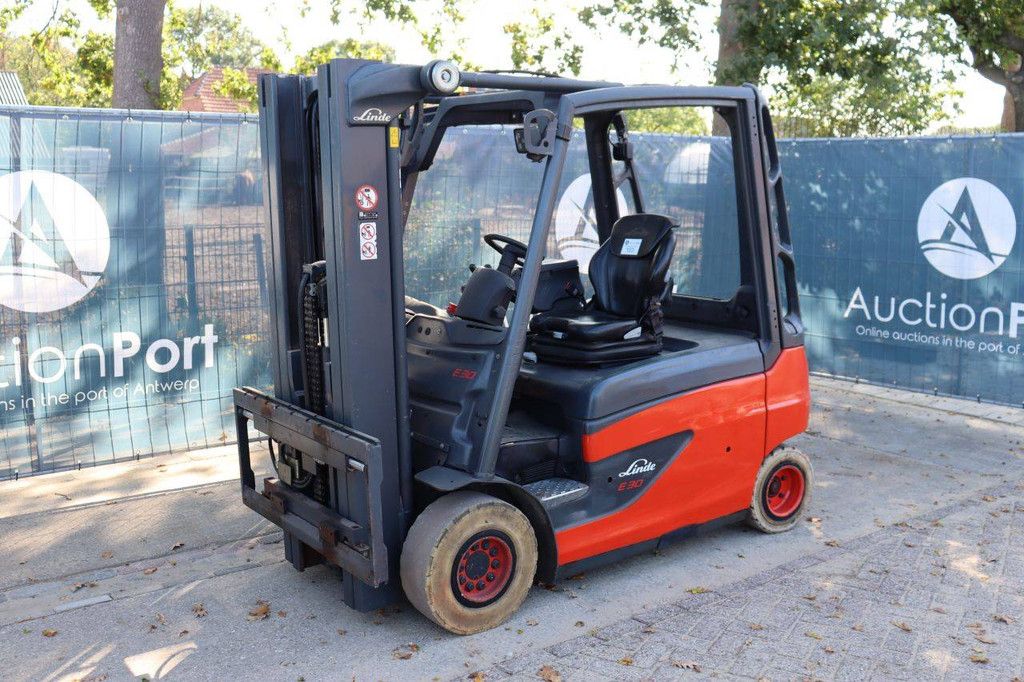Linde E30L-01 Electric Forklift 3000kg 2015
