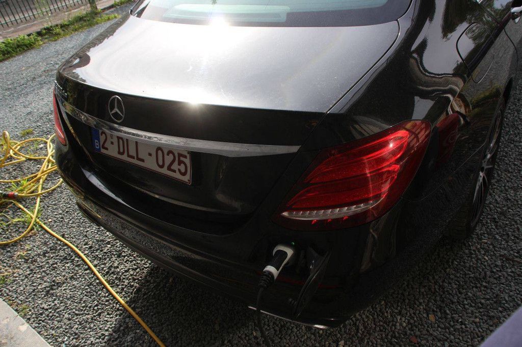 Pkw Mercedes-Benz E300DE Diesel + Elektro 194 PS 2019
