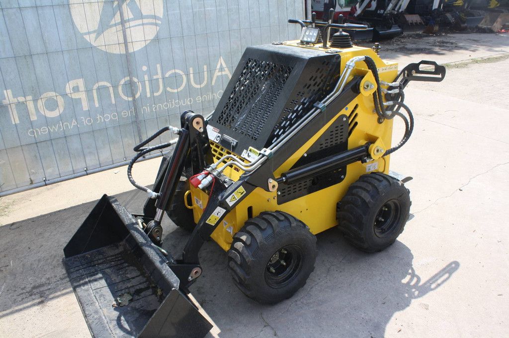 Delano S360 Skid Steer Loader Petrol 18hp 2026 New Demo