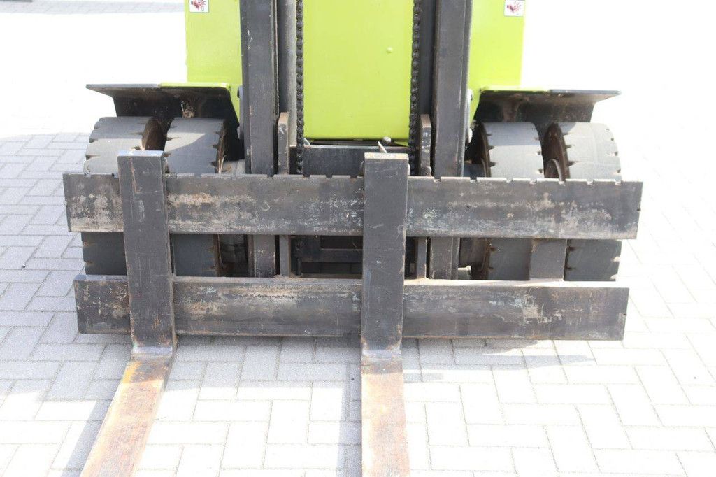 Gabelstapler Clark DPM30 Diesel 3000 kg 3,3 m 1993