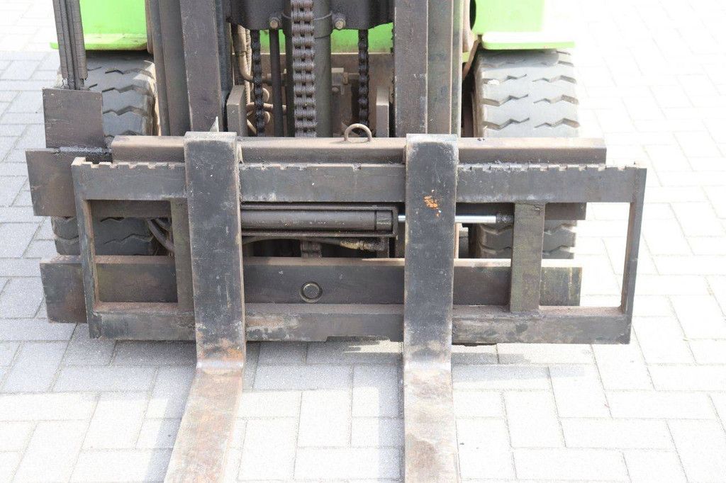 Clark EM25S Elektrogabelstapler 2500 kg 5,6 m 2005