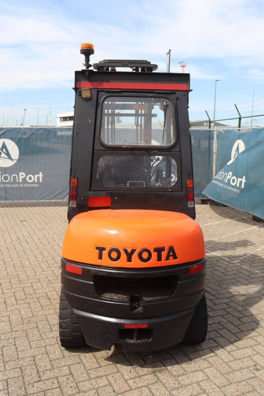 Gabelstapler Toyota 02-6FD30 Diesel 3000kg 4.0m 1998