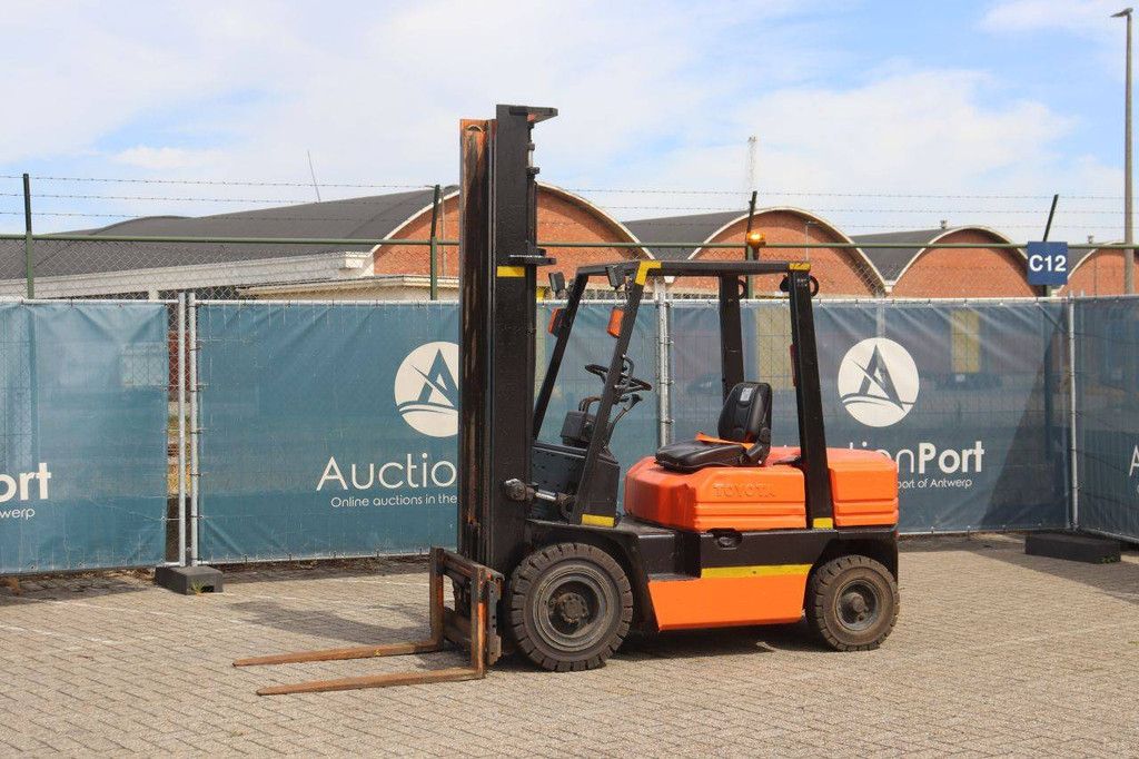 Gabelstapler Toyota 02-5FDF25 Diesel 2500kg 4,3m 1990