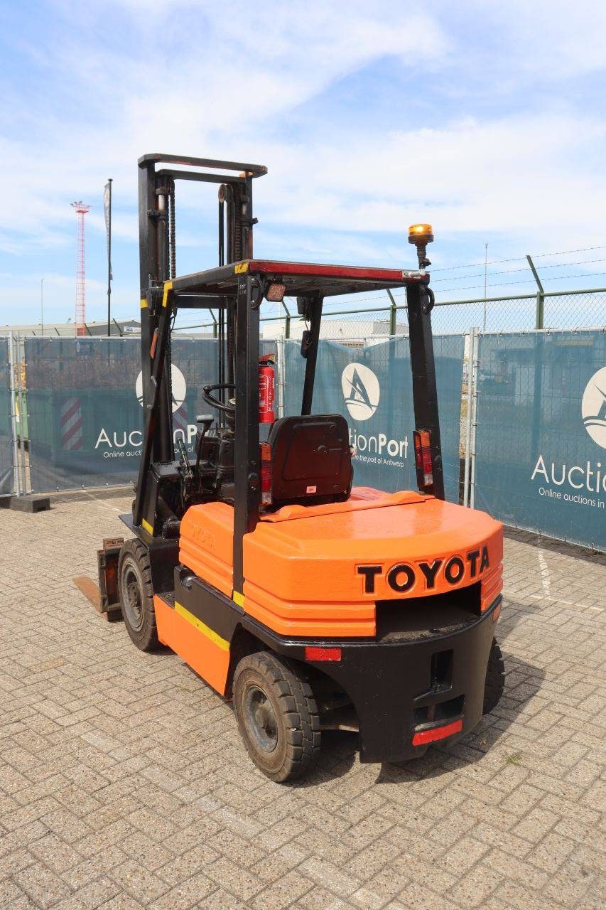 Gabelstapler Toyota 02-5FDF25 Diesel 2500kg 4,3m 1990