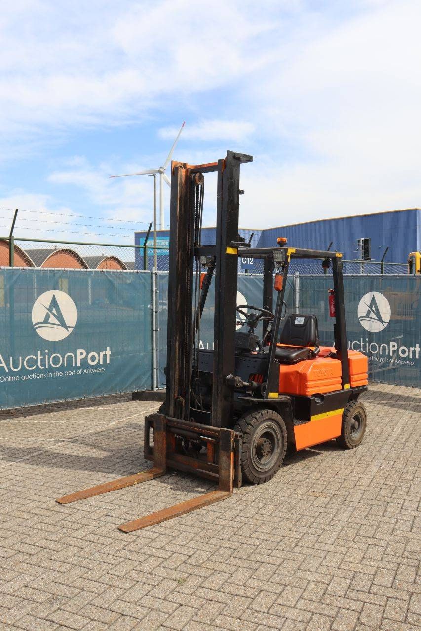 Gabelstapler Toyota 02-5FDF25 Diesel 2500kg 4,3m 1990