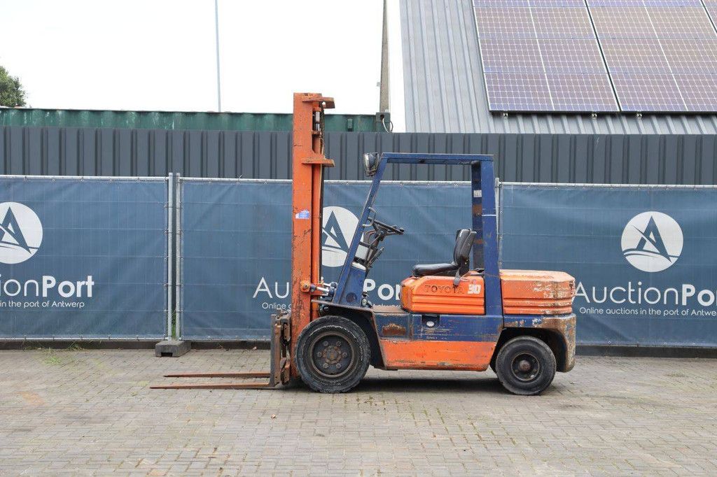 Gabelstapler Toyota 02-5FD30 Diesel 3000 kg 4,0 m