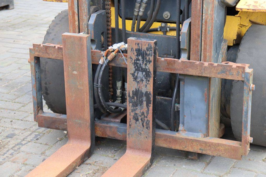 Forklift Komatsu FG25HT-16R LPG 2500kg 4.0m 2007