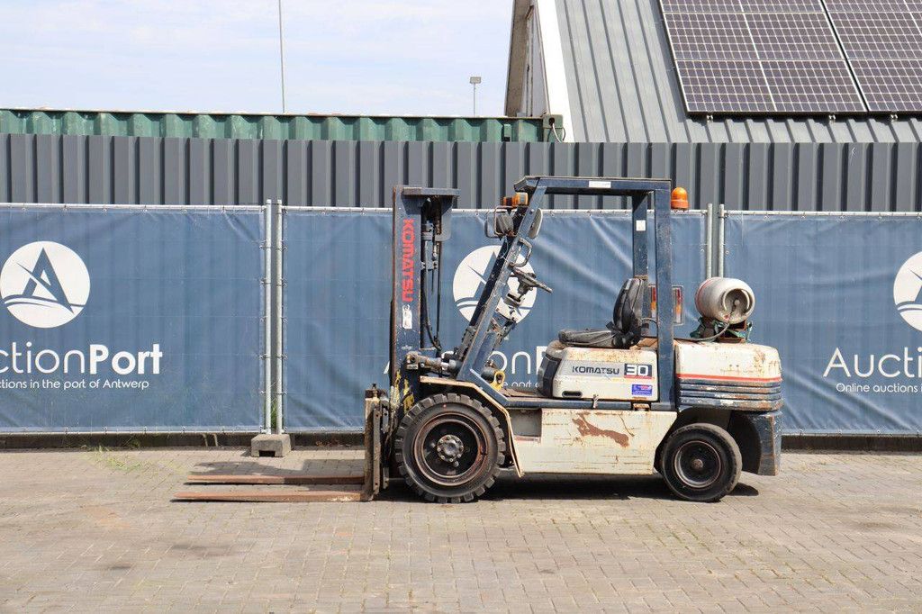 Komatsu FG30 LPG Gabelstapler 2900 kg 4,3 m