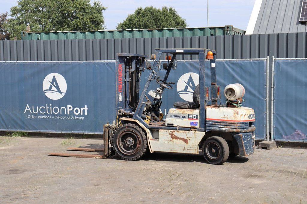 Komatsu FG30 LPG Gabelstapler 2900 kg 4,3 m