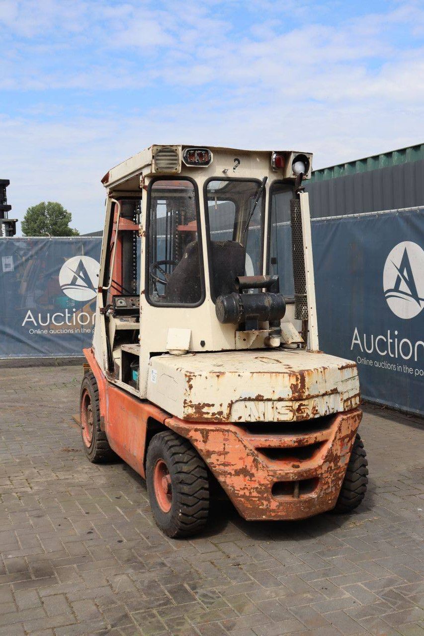 Forklift Nissan EGF02-A30U Diesel 3000kg 3.2m