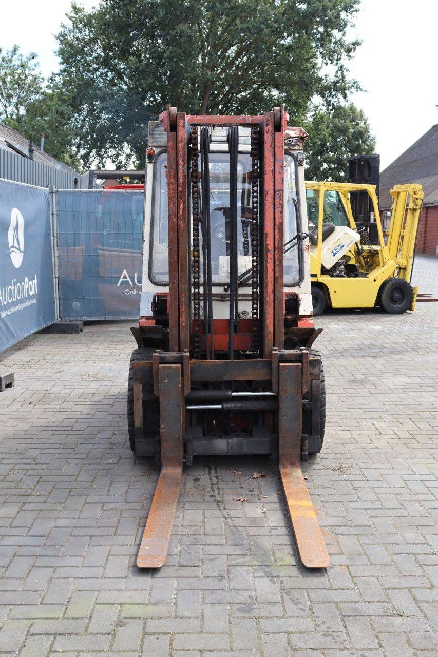 Forklift Nissan EGF02-A30U Diesel 3000kg 3.2m
