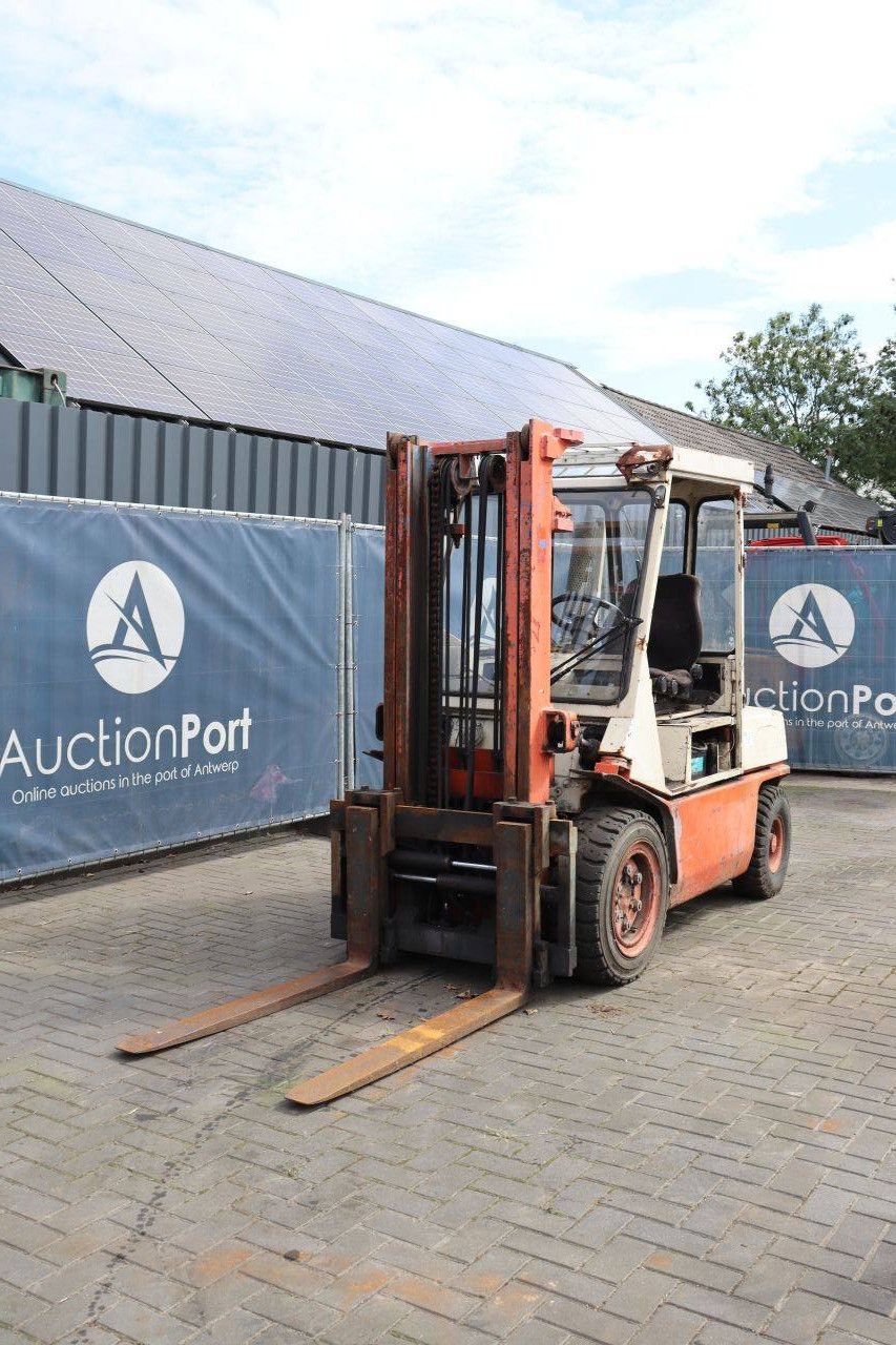 Forklift Nissan EGF02-A30U Diesel 3000kg 3.2m