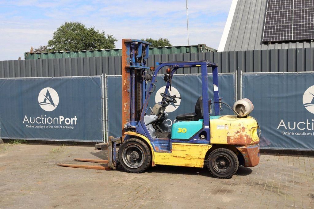 Komatsu FG30T-12 LPG Gabelstapler, 2950 kg, 4,0 m, Baujahr 1999