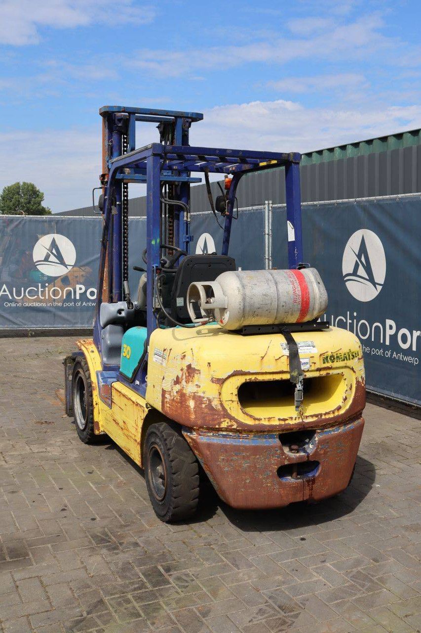 Komatsu FG30T-12 LPG Gabelstapler, 2950 kg, 4,0 m, Baujahr 1999