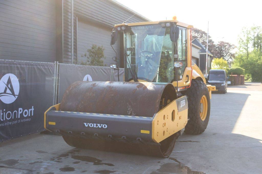 Bodenwalze Volvo SD135B Diesel 2019