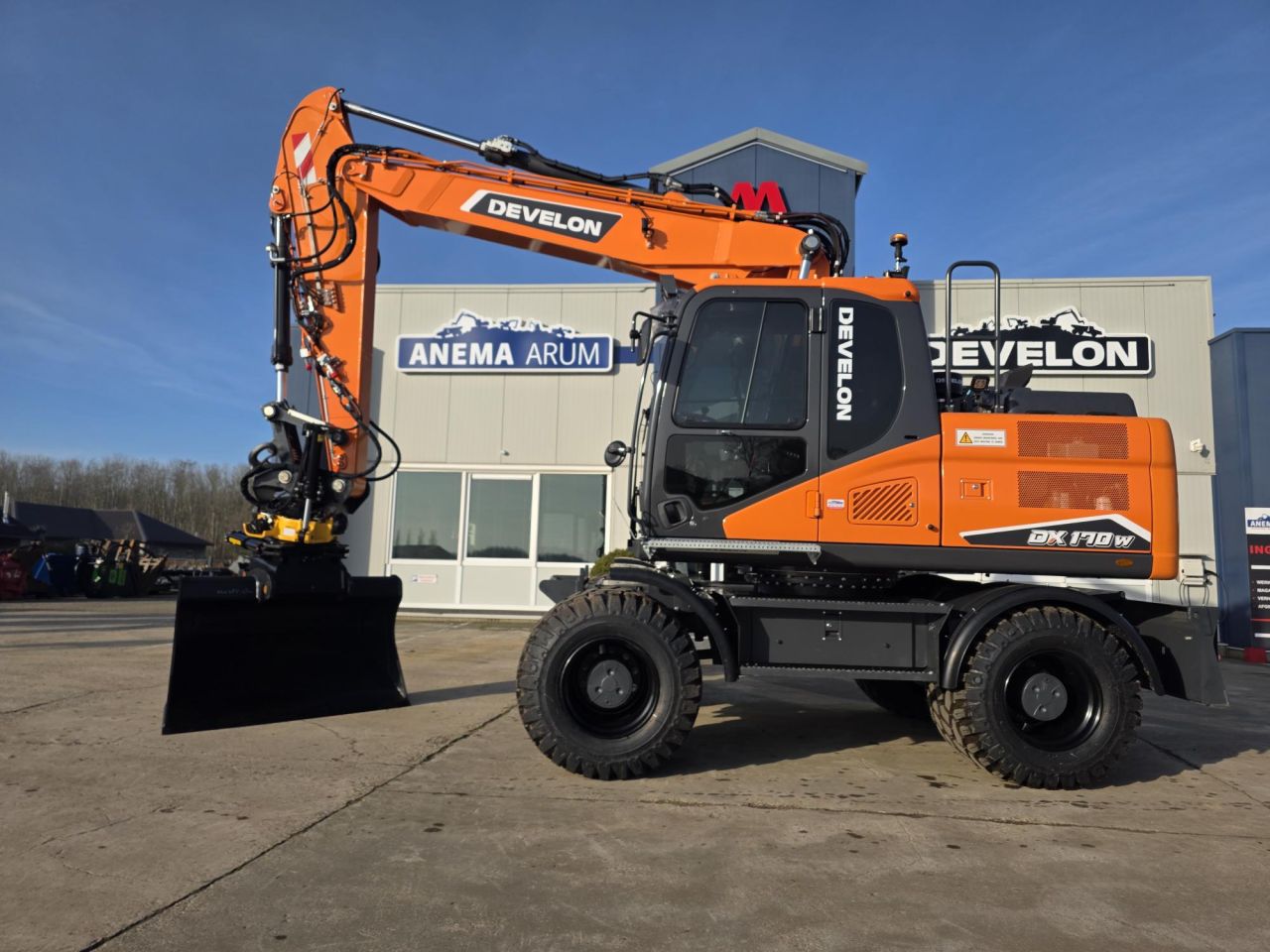 Develon DX170W-7