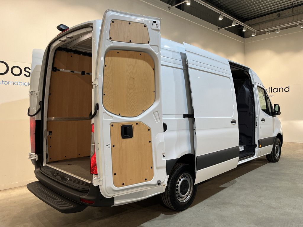 Mercedes-Benz Sprinter 317 CDI L3H2 RWD / Euro 6 / Airco / Cruise Control Adap. / Camera / 17.100 KM !!