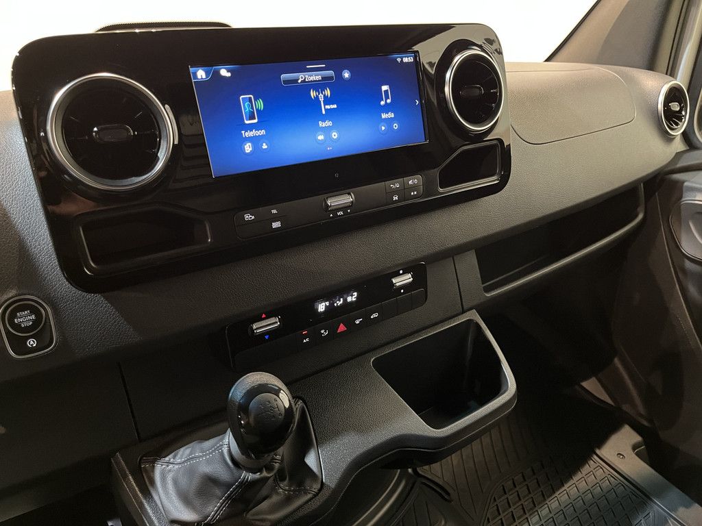 Mercedes-Benz Sprinter 317 CDI L3H2 RWD / Euro 6 / Airco / Cruise Control Adap. / Camera / 17.100 KM !!