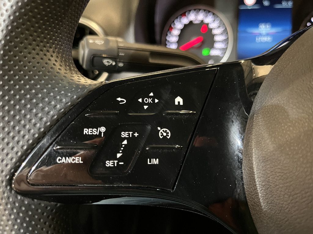 Mercedes-Benz Sprinter 317 CDI L3H2 RWD / Euro 6 / Airco / Cruise Control Adap. / Camera / 17.100 KM !!