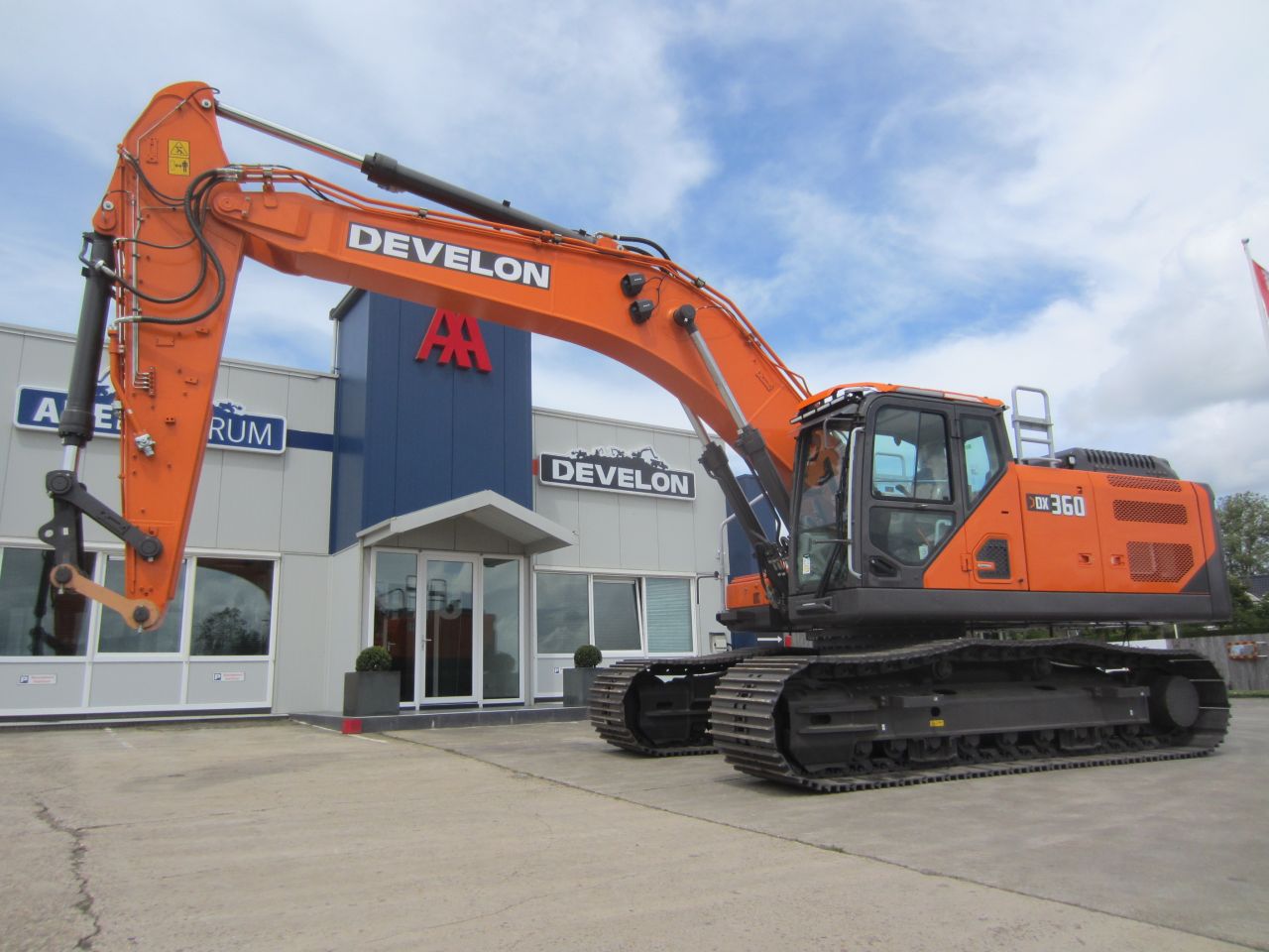 Develon DX360LC-9