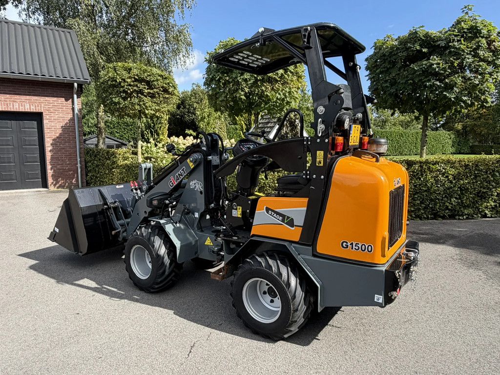 Giant G1500 W15
