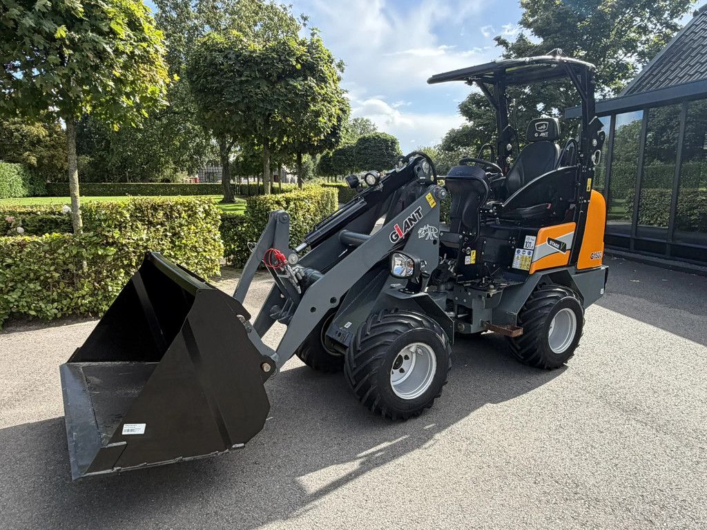 Giant G1500 W15