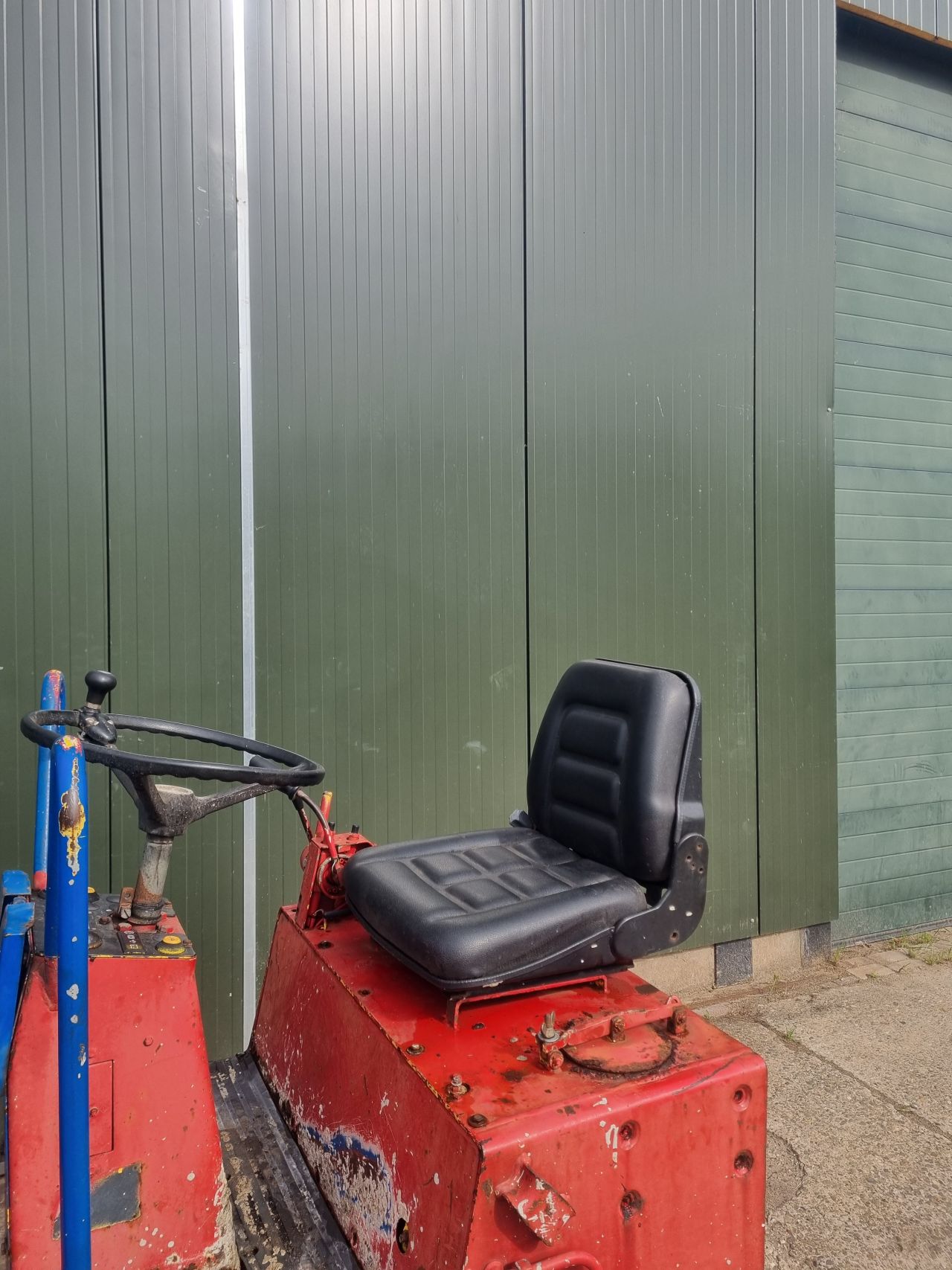 Bomag 100 AD trilwals
