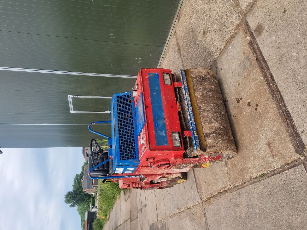 Bomag 100 AD trilwals