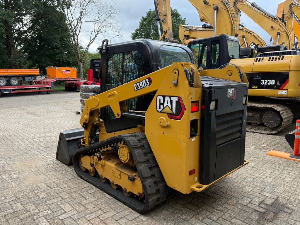 Caterpillar 239D