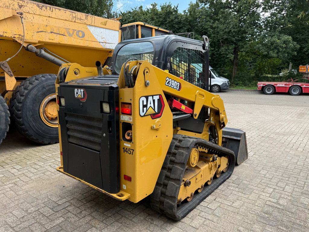 Caterpillar 239D