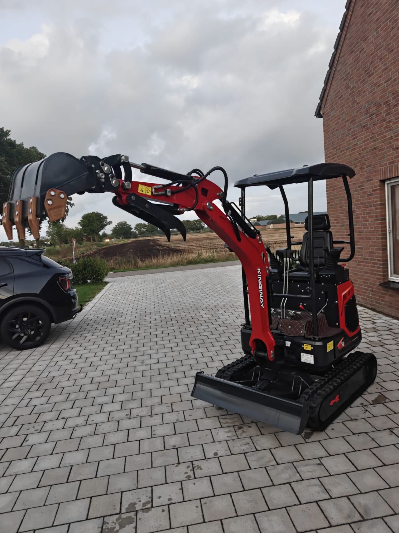 Splinternieuwe Graafmachine Yama S15 Kingway – NOG 2 op VOORRAAD