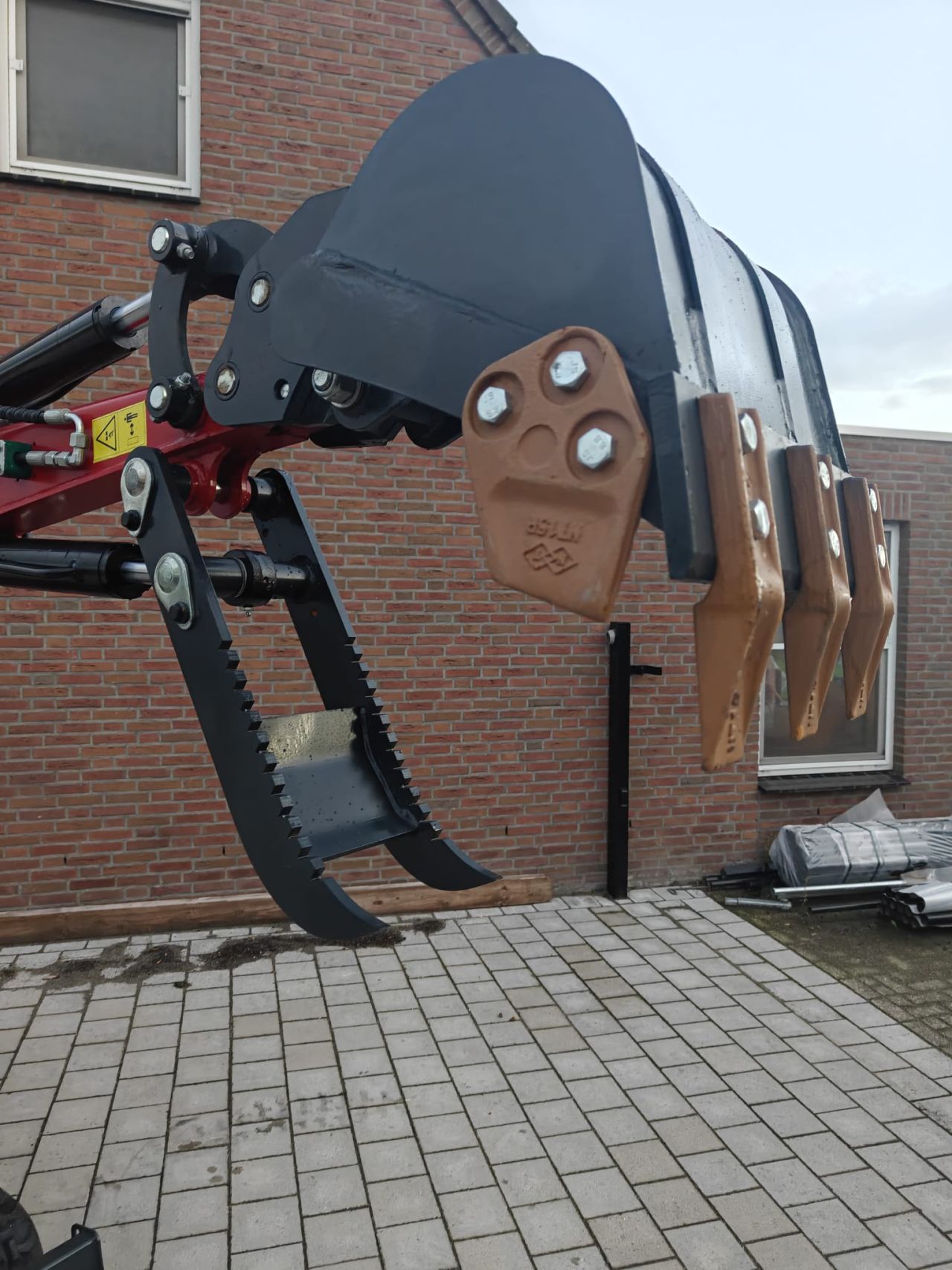 Splinternieuwe Graafmachine Yama S15 Kingway – NOG 2 op VOORRAAD