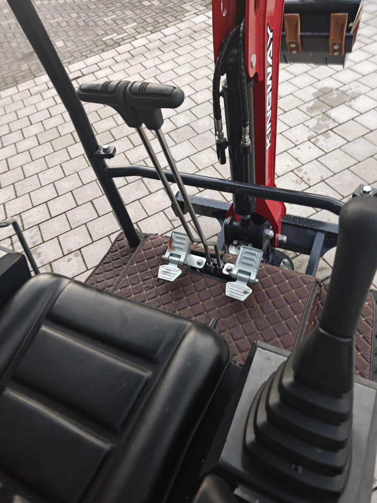 Splinternieuwe Graafmachine Yama S15 Kingway – NOG 2 op VOORRAAD