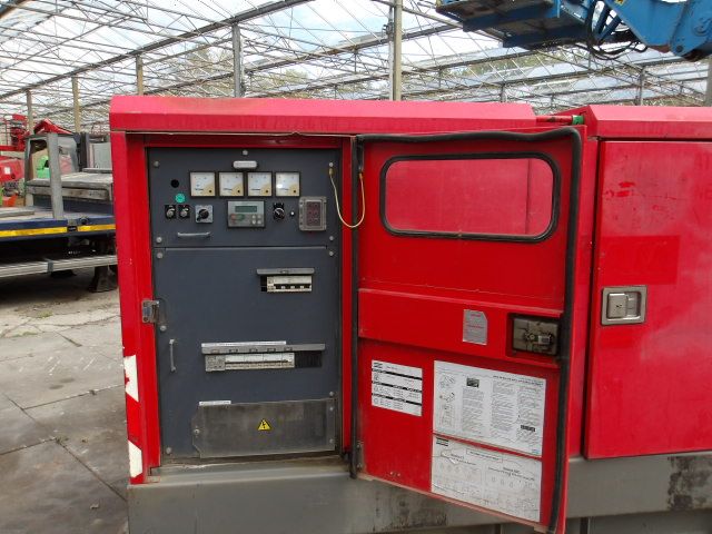 3x Atlas Copco Generatoren 60 - 80 KVA