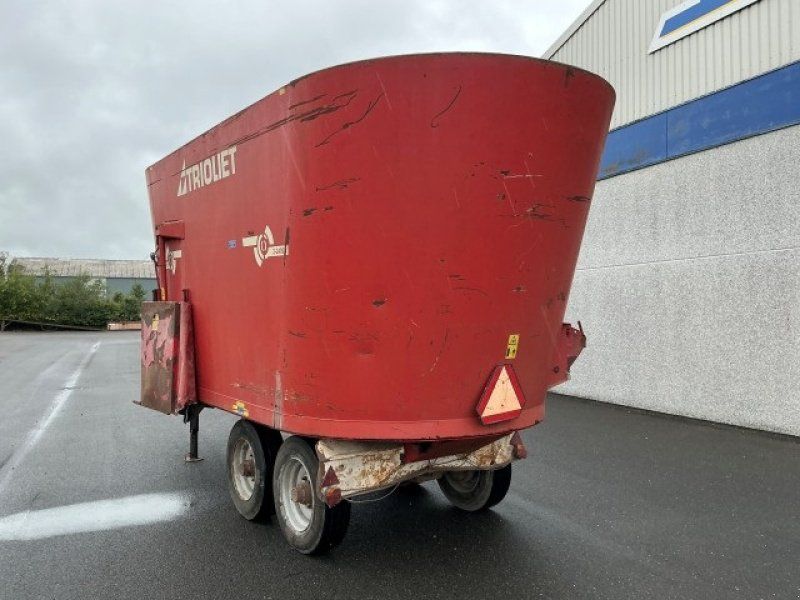 Trioliet 2-2400 FULDFODERVOGN