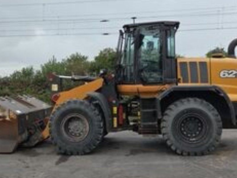 Case IH 621G Med højtip skovl på