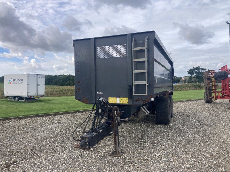 Pronar T700 XL