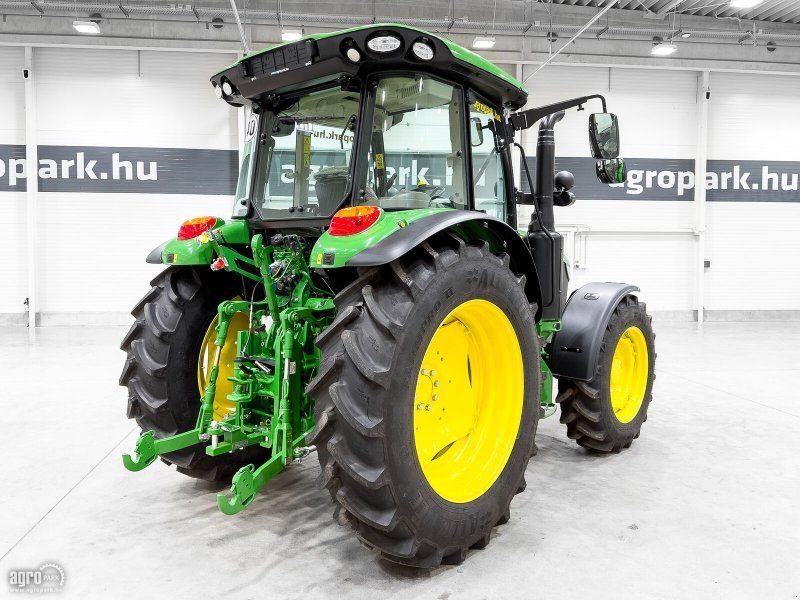 John Deere 5105M UN Powr8 Eco 32/16 40 km/h transmission with creeper g
