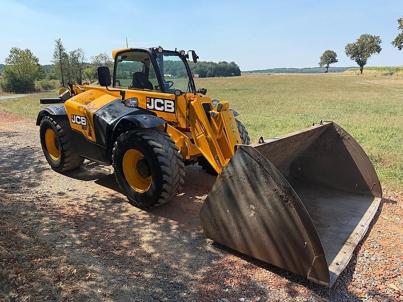 JCB 541/70