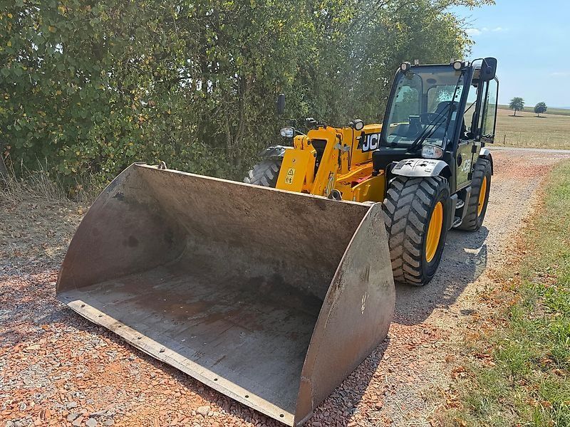 JCB 541/70
