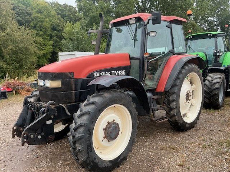 New Holland TM135