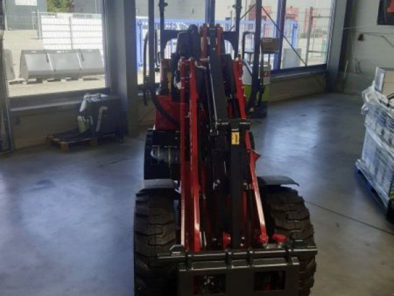 Schäffer 2024 S HOFLADER