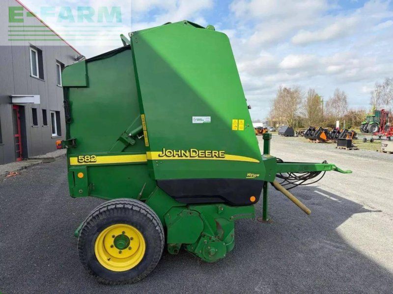 John Deere presse à balles rondes 582 .