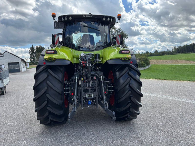 Claas Axion 850