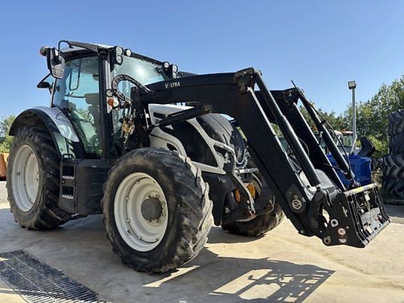 Valtra N135