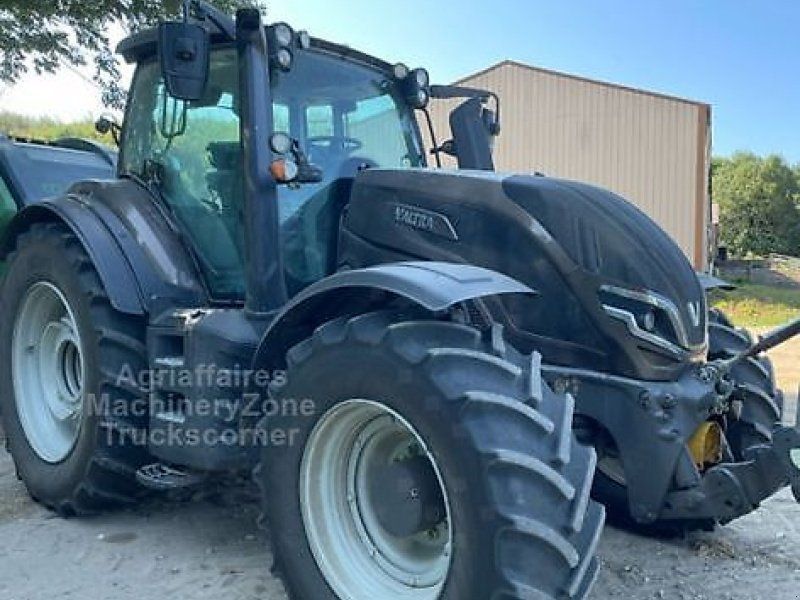 Valtra T235 VERSU